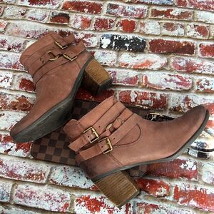 Joseph Seibel brown suede ankle boots